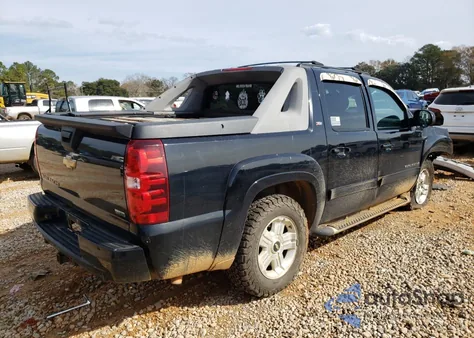 2010 Chevrolet Avalanche Lt z USA, uszkodzony, nr VIN 3GNVKFE00AG292958